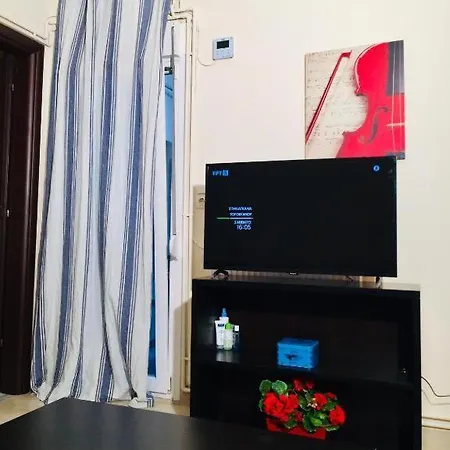 Luckygeorge Isimeriahomz Apartmán